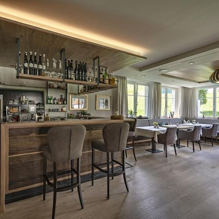 Hotel Restaurant Formarin Oberlech Esterno foto