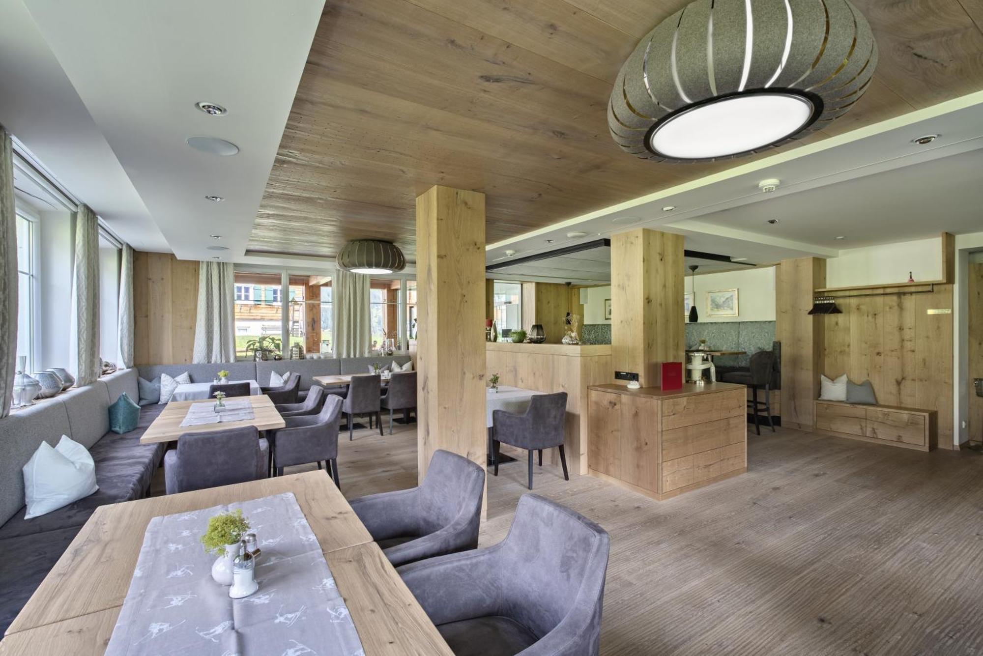Hotel Restaurant Formarin Oberlech Esterno foto