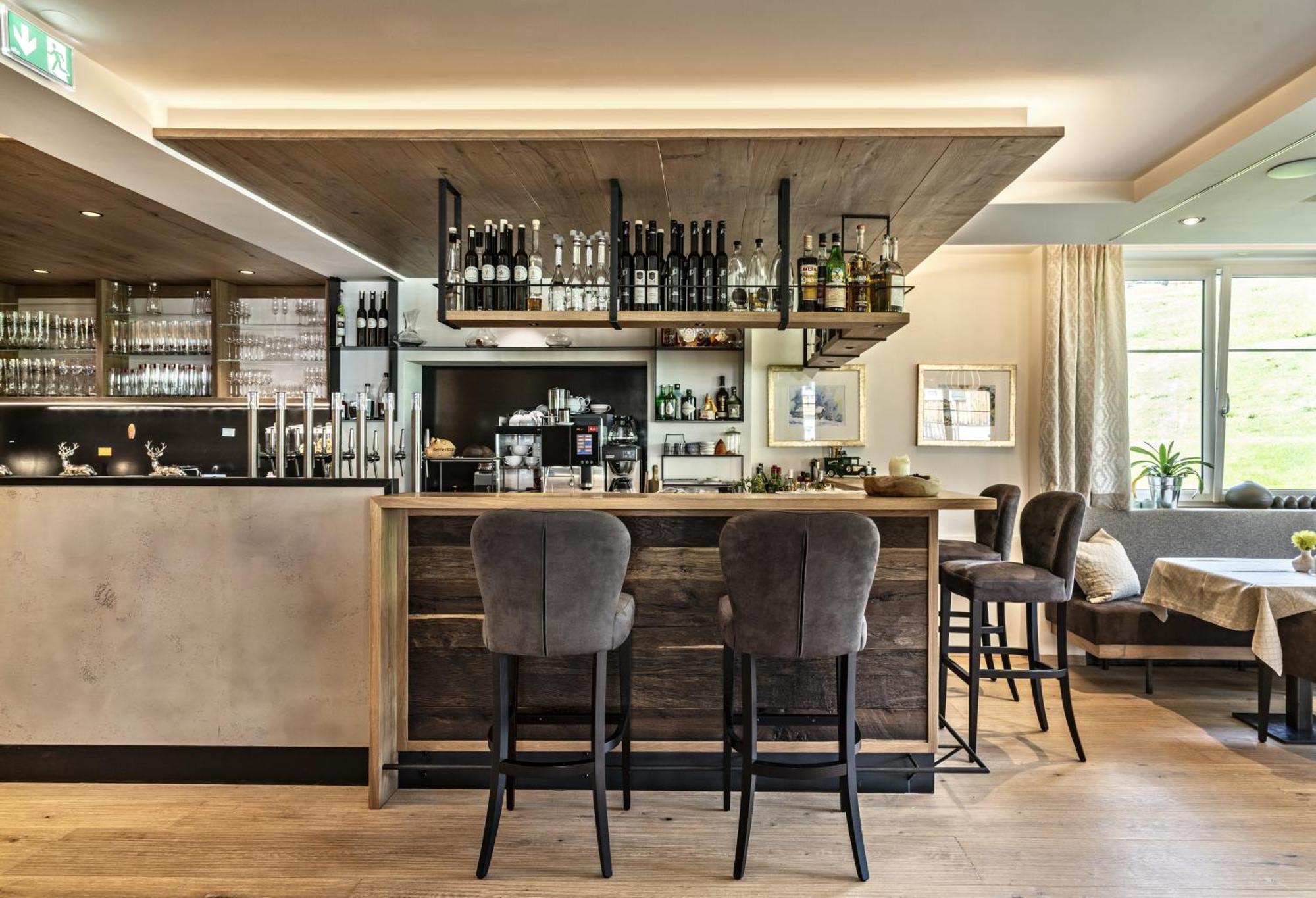 Hotel Restaurant Formarin Oberlech Esterno foto
